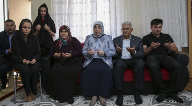 TBMM Başkanı Yıldırım'dan bebeğiyle şehit olan annenin ailesine ziyaret