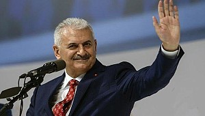 Azerbaycan'da konuşmasına başlar başlamaz alkış aldı