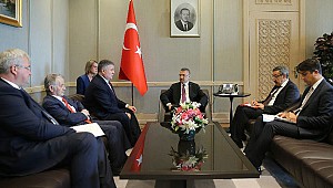 Cumhurbaşkanı Yardımcısı Oktay Ukrayna heyetini kabul etti