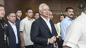 Malezya'da eski Başbakan Necip kefaletle serbest bırakıldı