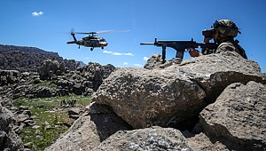 Mehmetçik teröristlere nefes aldırmıyor