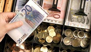 AB Komisyonu, İtalya'nın 2019 bütçesini reddetti