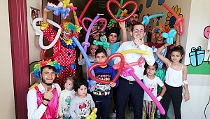 Bitmeyen İyilikler Bir Tebessüm Bin Mutluluk