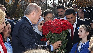 Cumhurbaşkanı Erdoğan Komrat'ta konuştu