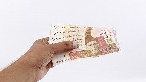 İşsiz gencin hesabında 173 milyon rupi bulundu