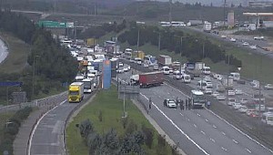  TEM'de kaza! Trafik kilit