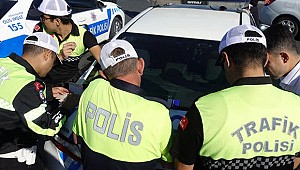 Trafik polisi drone ile ceza kesti