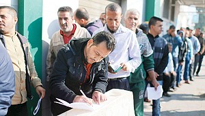 Gazzeli memurun maaşı Katar’dan