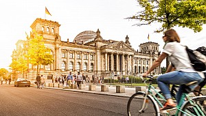 Almanya'nın bütçe fazlası 2019'da azalacak