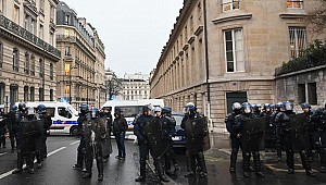Fransa hafta sonu eylemleri için alarma geçti