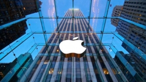 Apple, çalışanını proje hırsızlığıyla suçluyor