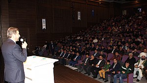 Küçükçekmece Anadolu Gençlik Dernek Başkanı Olgunöz'' İnsanlığın Kurtuluşu Ümmet Bilinci ile Olur dedi