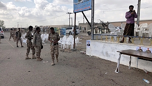 Yemen'de askeri geçit törenine saldırı: Çok sayıda ölü var