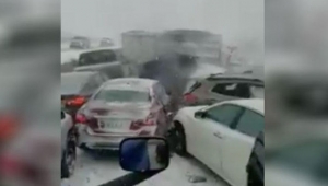 ABD'de 50’ye yakın araç birbirine girdi: 1 ölü