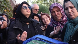 Kazada ölen annesini 'Allah’a emanet ol meleğim' diyerek uğurladı