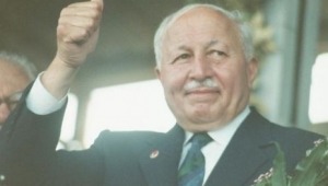 Prof.Dr.Necmettin Erbakan kimdir? (29 Ekim 1926  -27 Şubat 2011)
