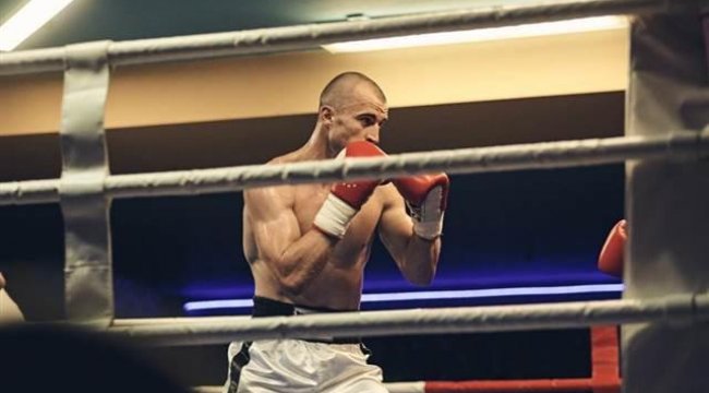 Şampiyon Rus boksör öldürüldü
