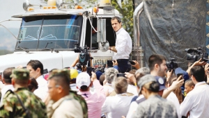 Venezuela’da ‘yardım’ kavgası