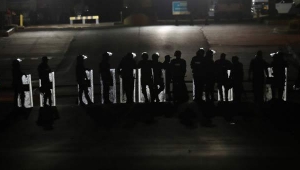 Venezuela sınırları kapattı!