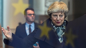 AB'den İngiltere'ye 'süreyi boşa harcama' çağrısı