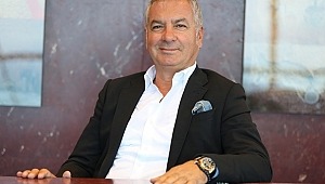 Clubbaba Köyiçi, yeni sezonu Alaçatı Ot Festivali ile açıyor.