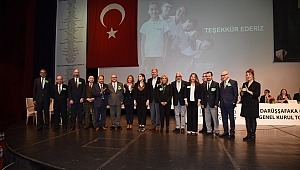 Darüşşafaka’da bayrak değişimi