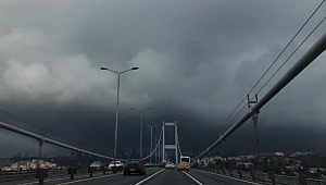 İstanbul'u kara bulutlar kapladı