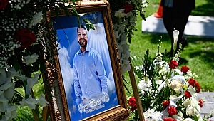 ABD’de trafik kazasında hayatını kaybeden Çağrı Üre toprağa verildi