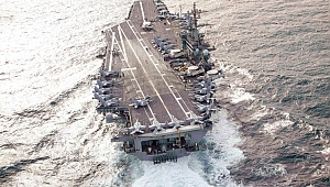 ABD’nin uçak gemisi Süveyş’i geçti