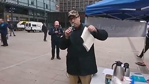 Finlandiya'da aşırı sağcı lider'den İslamiyet'e çirkin saldırı