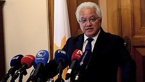 Güney Kıbrıs Rum yönetiminin adalet bakanı istifa etti