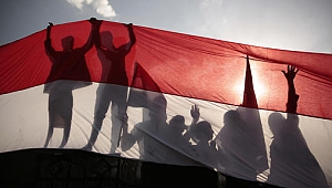 Husiler'den Suudi Arabistan'a hava saldırısı