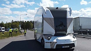 İsveç'te  sürücüsüz kamyonun ilk test sürüşü yapıldı.