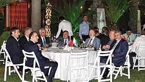 (SİAD) Sinoplu İş Adamları Derneği İftar yemeğine yoğun katılımla gerçekleşti.