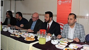 WEFA İnsani Yardım Organizasyonu kimsesiz öğrencilerle iftarda buluştu.