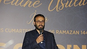 Yedi Hilal Derneği'nden 'Medine usulü iftar' Şehzadebaşı'nda gerçekleşti.