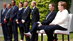 Merkel'e sandalyeli önlem