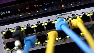 Endonezya’da şiddetli protestolara karşı internete erişim engeli