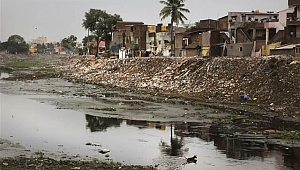 Hindistan'da yağışlar nedeniyle 282 kişi hayatını kaybetti