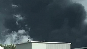 Rusya'da zift deposu cayır cayır yandı