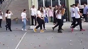 Kadıköy ilçe milli Eğitim Müdürlüğü'' Kadıköy Anadolu Lisesi'ndeki'' Eğitimciler hakkında işlem yapacakmı?