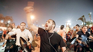 Mısır Sisi’ye karşı sokakta