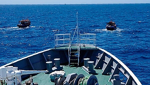Ruslar gemilere el koymuştu... Bir Kuzey Koreli öldü