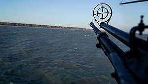 Ruslar gemiye el koydu