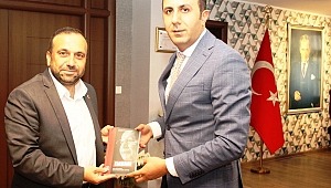 Saadet Partisi’nden, Küçükçekmece Kaymakamı Turan Bedirhanoğlu ‘na Hayırlı Olsun Ziyareti