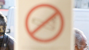 Avustralya'nın ünlü caddesinde sigara yasaklandı