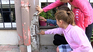 Küçükçekmece'de velilerden okul önünde eylem!