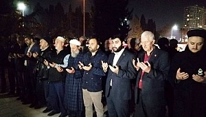 Anadolu Gençlik Derneği (AGD) Küçükçekmece şubesi Siyonist İsrail'i protesto etti 