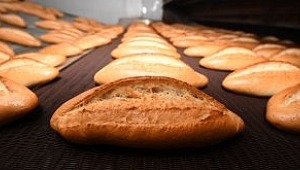 İstanbul'da Halk Ekmek'te yapılan yüzde 40'lık zam büyük tepki çekti.