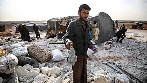 Rusya'dan İdlib'de çadır kampına saldırı